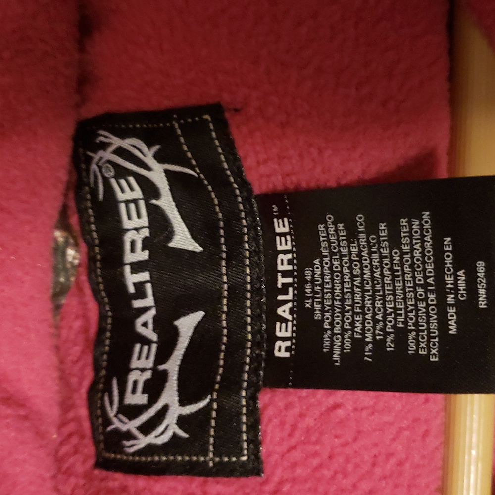 Realtree coat - Picture 4 of 7